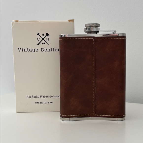Vintage Gentleman Leather Wrapped Hip Flask - Picture 2 of 5
